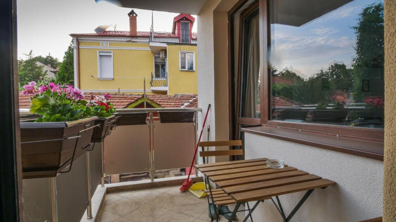 Varusha Apartment Veliko Tŭrnovo Eksteriør bilde